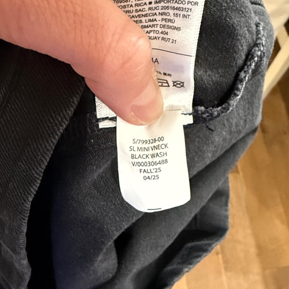 GAP Women’s Sleeveless Black Denim Button-Front Mini Dress - Picture 6 of 6